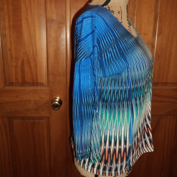 Top - Picture 3 of 6